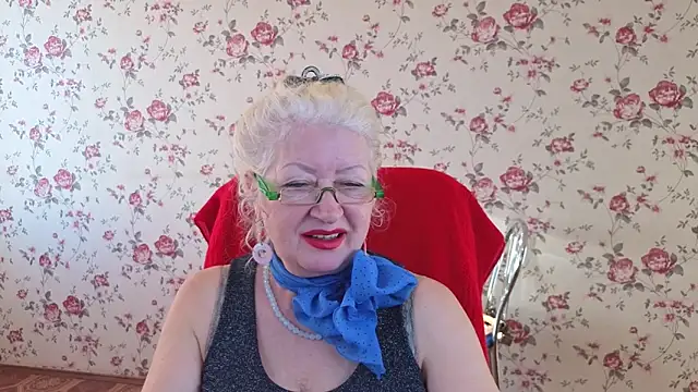 Maya_Mayflower webcam