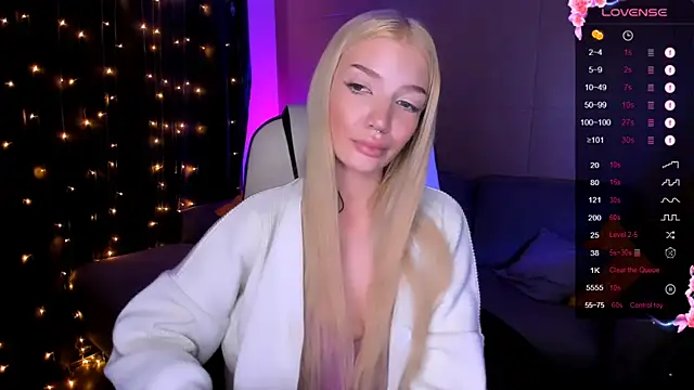 AnyaTaylor_ webcam