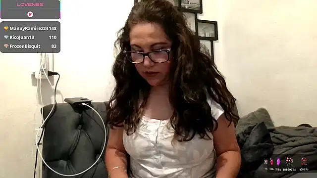 mirandalatinalovely (F milf) - TETAS