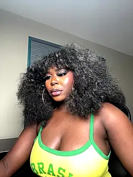 WomanNextdoor1 webcam