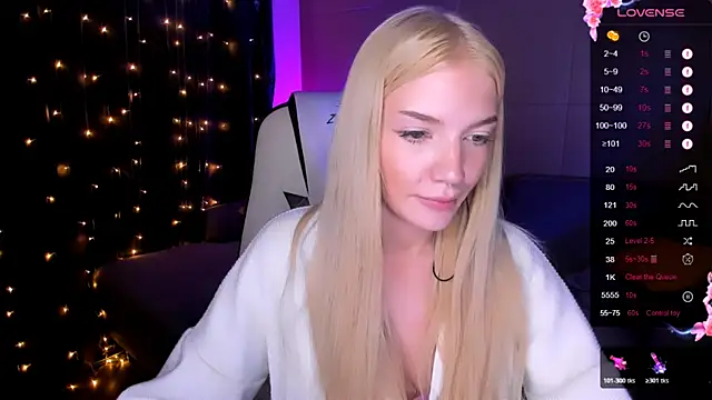 AnyaTaylor_ webcam