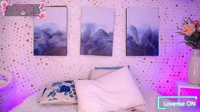 Emily_Vaughan webcam