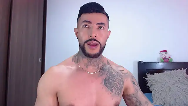 andrea_de_lucaa webcam