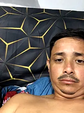 veronica_and_bryan webcam