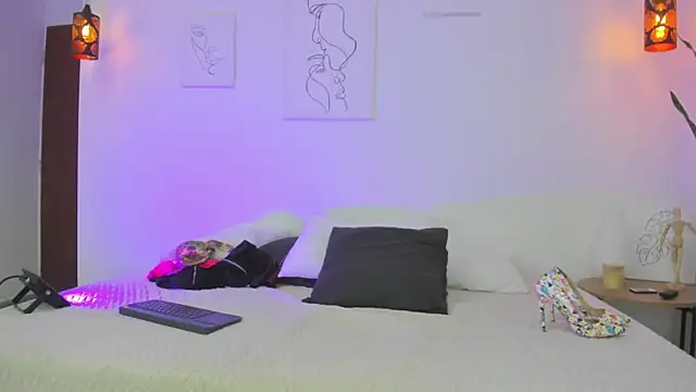 sam_clark (M twink) - play with dildo