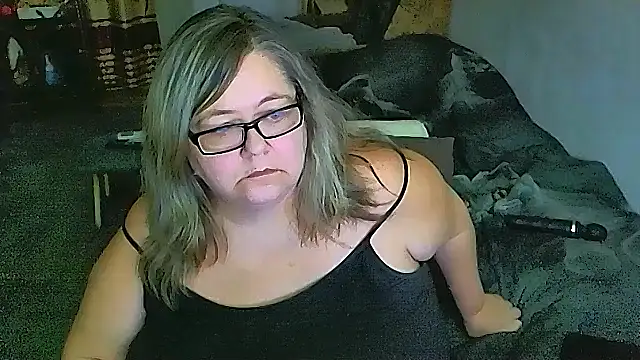 sex2 (F mature) - naked, squirt