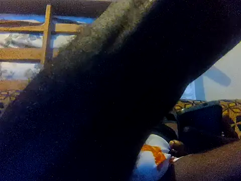 LookingLover34 webcam