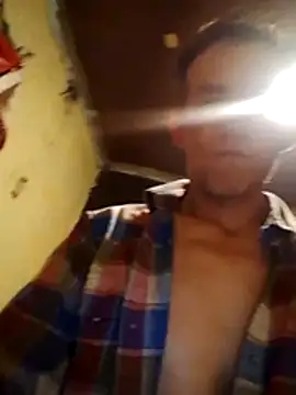 Cloud0nMycock webcam