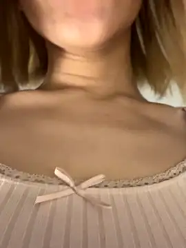  SweetBunnyGF chat room