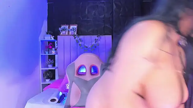 helen_bunnnyx (F young) - ✨ Sucking two nipples time✨