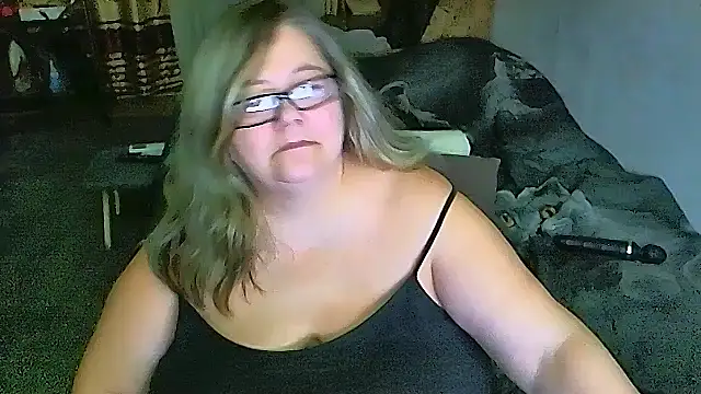 sex2 (F mature) - naked, squirt