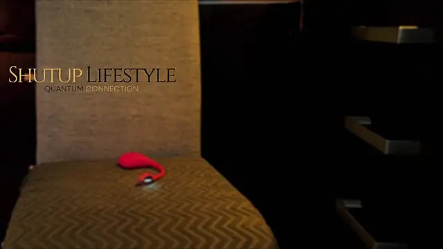 SwingWingWomanSweden