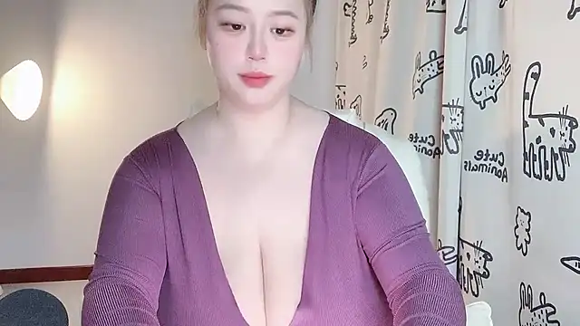 -umail- (F young) - 换一套性感衣服