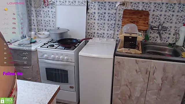 VerySweetKate111 webcam