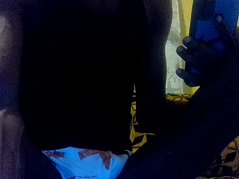 lookinglover34 (Ask my age) - Chill and and help me get nude.