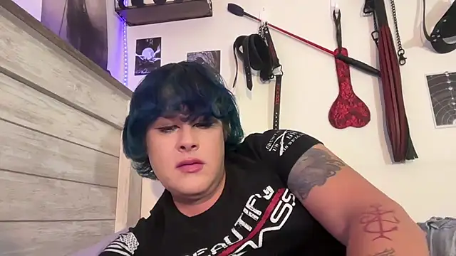 Julietserenity webcam