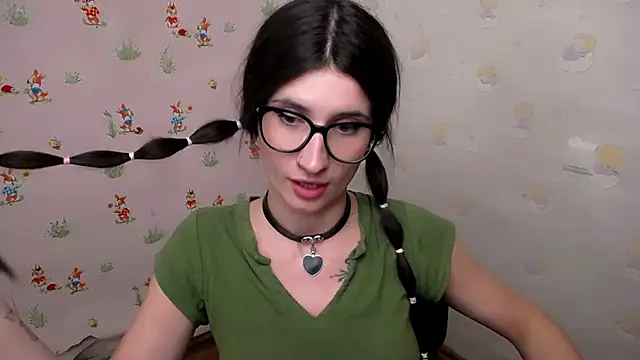 MaryEm976 webcam