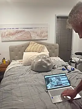 Handsolo_porn webcam