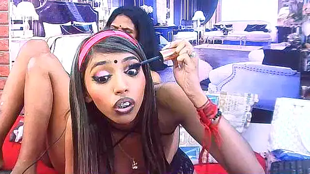 IndianSexySlender webcam