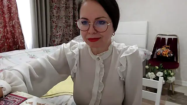 arisa5000 (F mature) - 🍓squirt on my bed💘💦💦