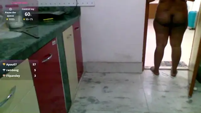 Teekhi_mirchii webcam