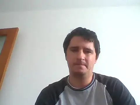 hugecock4u1990 webcam