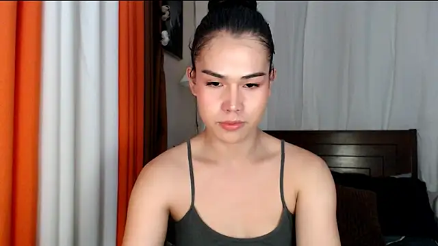 van_dolls - Van_dolls's free webcam