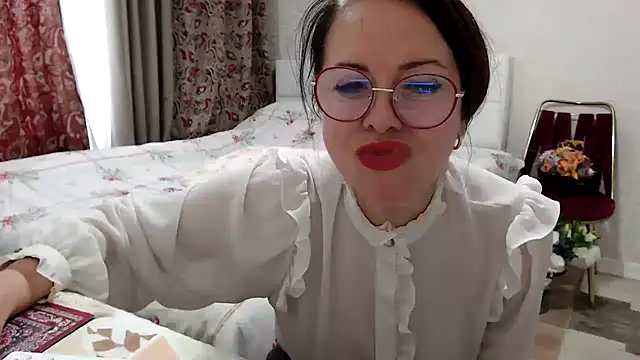 arisa5000 (F mature) - 🍓squirt on my bed💘💦💦