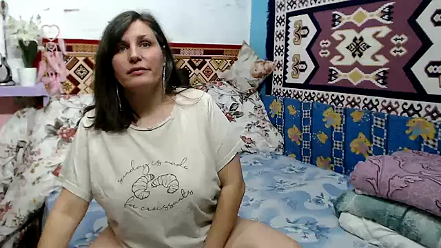 AdelineBlueEyes webcam