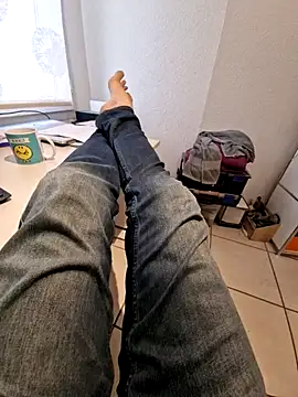 lorent6969 (M mature) - #bisexuals #blondes #cam2cam #cheapest-privates #dirty-talk #flashing #foot-fetish #french #mature #medium #mobile #office #pov #recordable-publics #sexting #small-audience #swiss #white