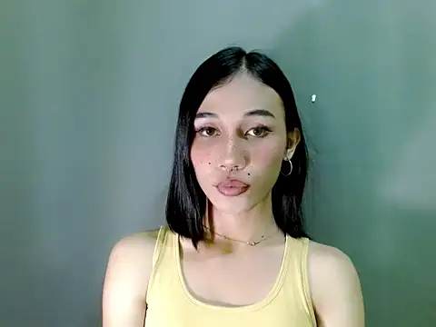 Urfucking_khloe1 webcam