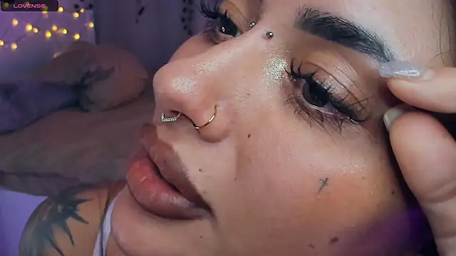 CharimgSabrina webcam