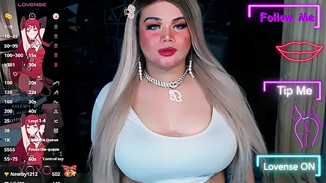 xHugeHarleySelfsuckerx webcam