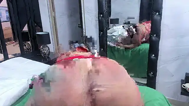 pervert_extrabigboobs webcam