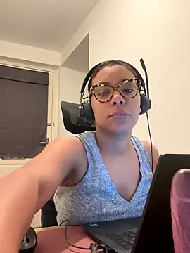 melia_rayne - Melia_Rayne's free webcam - UK Sex Cams