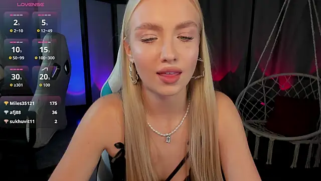 tessagrays - TessaGrays's free webcam