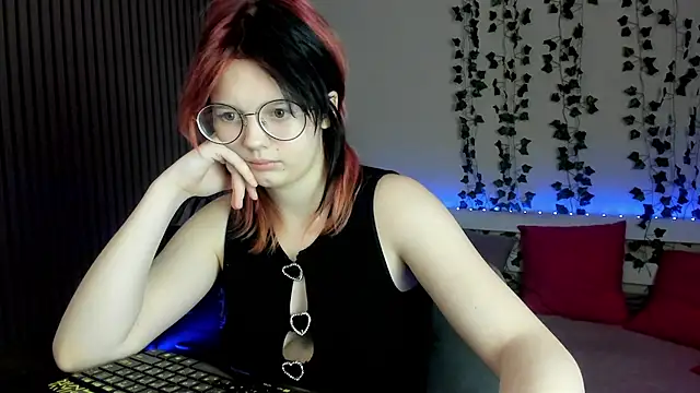 shy_elina01 - Shy_elina01's free webcam - UK Sex Cams