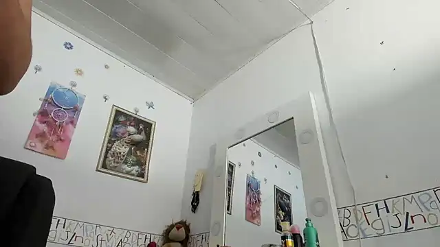 lili_breastxxx webcam