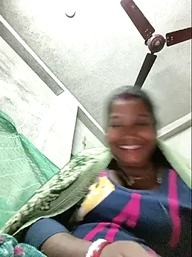 vipmonalisha - Vipmonalisha's free webcam - UK Sex Cams