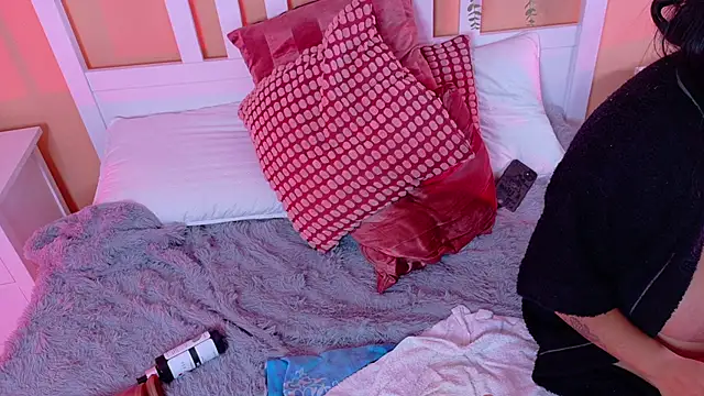 KendalMilleer webcam