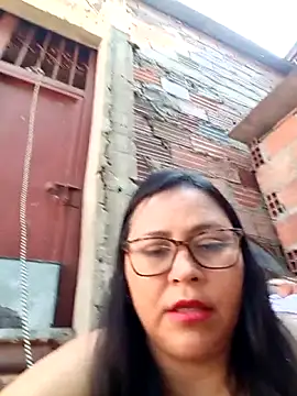 Dirty-Momm-Divorced-Hot