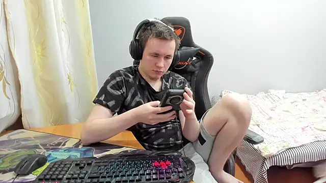 iliaskrislove webcam