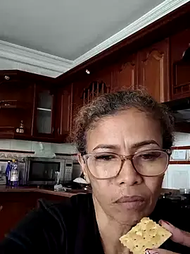 Merybeks webcam stripchat model stream image