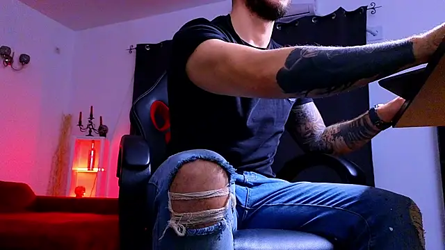 mightyaaron66 (M young) - 𖤐🔥 parTy Time ,House parTy  !  💨𖤐