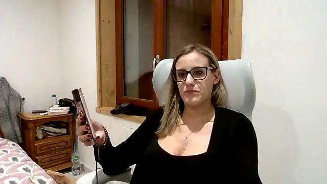 Madame_Callie webcam