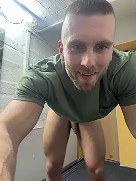 trainwithme Live Webcam on Stripchat