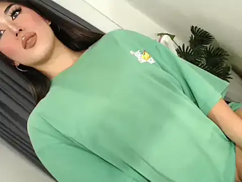 sexygoddess2999 webcam