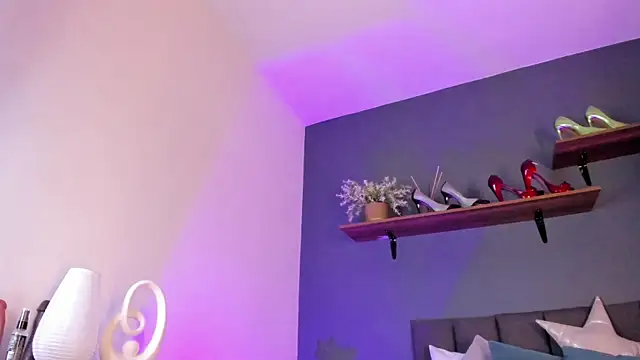 coco-balenciaga - Coco-balenciaga's free webcam - UK Sex Cams