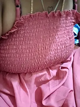 sweetqueen143 webcam