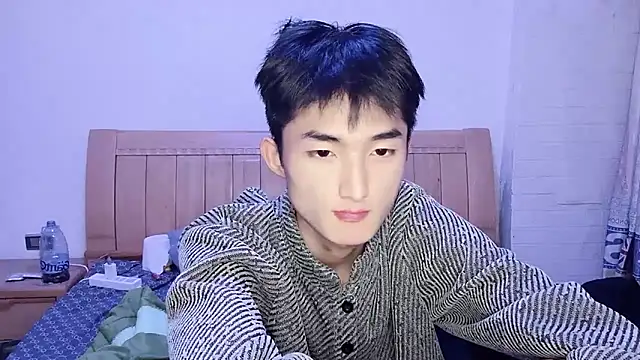 n228 - N228's free webcam - UK Sex Cams